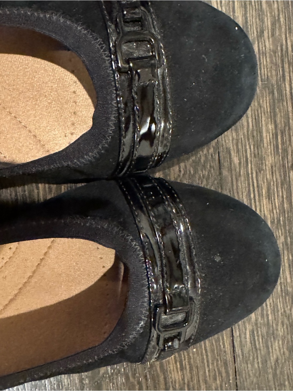 Clarks Collection Kinzie Light Black Suede Patent Buckle Wedge Flats - Size 9.5 - Picture 9 of 11